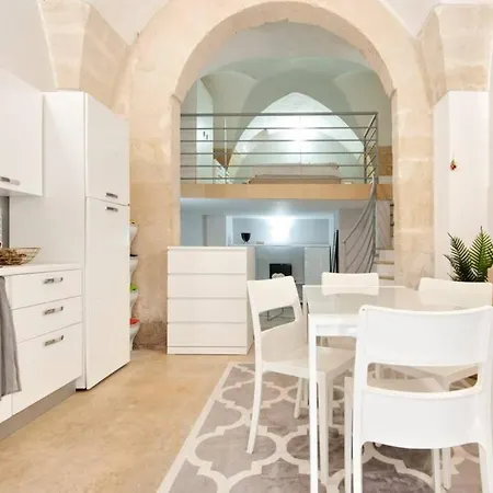 Love Nest Apartment - Centro Storico Lecce *